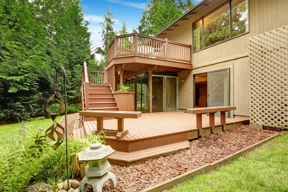 Maximize Your Outdoor Enjoyment with Quality Deck Construction